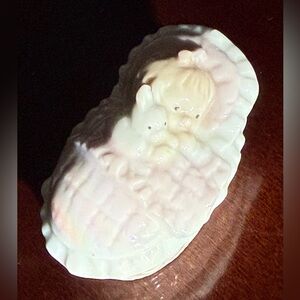 Vintage Y2K 1999 baby girl in a basket Porcelain figurine trinket box w lining